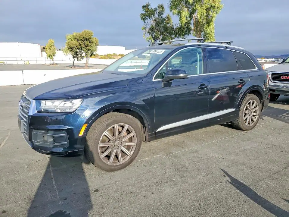 WA1LAAF76HD033457 Audi Q7 2017 — повреждение Мелкие вмятины и царапины, фото до ремонта