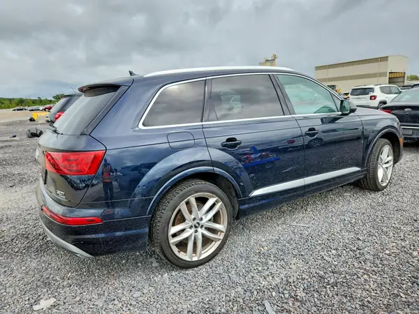 WA1VAAF74HD017394 — 2017 Audi Q7, фото 3 с аукциона Copart, Мелкие вмятины и царапины