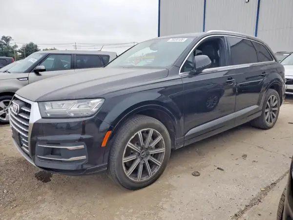 WA1VAAF70HD017957 — 2017 Audi Q7, Вандализм (Vandalism), фото до ремонта