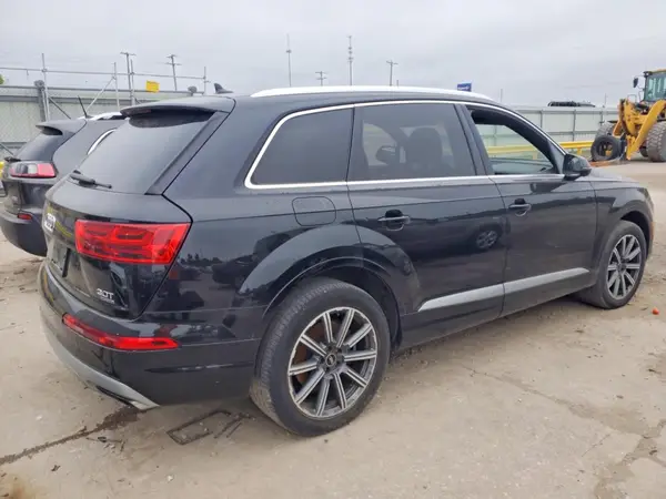 WA1VAAF70HD017957 — 2017 Audi Q7, фото 3 с аукциона Copart 30.09.2026, Вандализм