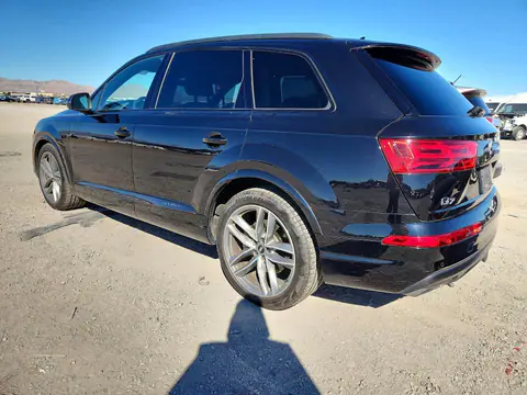 2017 Audi Q7 VIN WA1VAAF78HD057008 фото 2