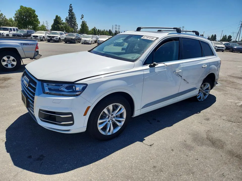2018 Audi Q7 VIN WA1LAAF7XJD024766 фото 1