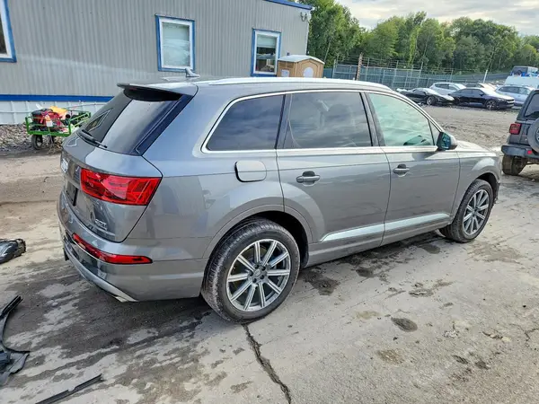 WA1VAAF7XJD023156 — 2018 Audi Q7, фото 3 с аукциона Copart, Передняя часть