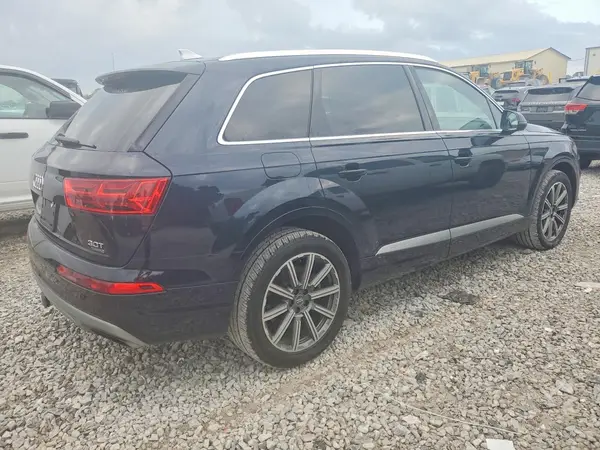WA1VAAF73JD013780 — 2018 Audi Q7, фото 3 с аукциона Copart, Мелкие вмятины и царапины