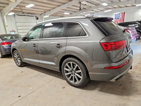 WA1LAAF7XJD052941 — 2018 Audi Q7, фото 2 с аукциона Copart, Передняя часть