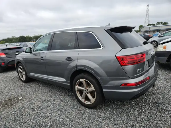 WA1WAAF72JD015444 — 2018 Audi Q7, фото 2 с аукциона Copart 05.10.2026, Естественный износ
