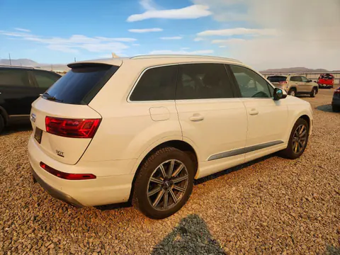2018 Audi Q7 VIN WA1VAAF70JD041102 фото 3