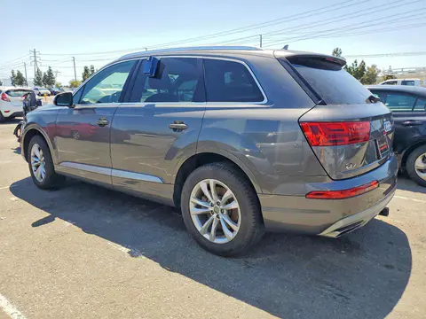 2019 Audi Q7 VIN WA1AAAF74KD010032 фото 2