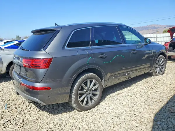 2019 AUDI Q7 VIN WA1LAAF70KD003846 фото 3