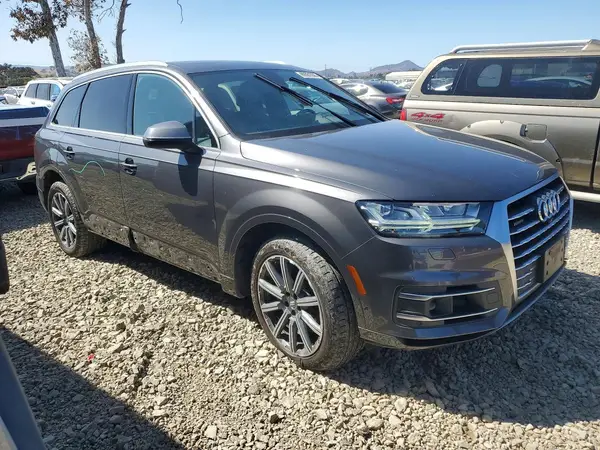 2019 AUDI Q7 VIN WA1LAAF70KD003846 фото 4