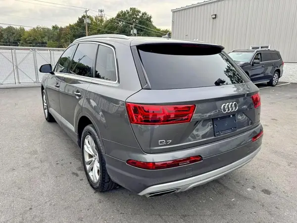 WA1AHAF72KD014978 — 2019 Audi Q7, фото 2 с аукциона Copart, Мелкие вмятины и царапины