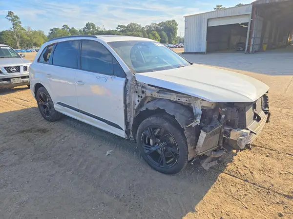 WA1LXBF72PD010566 — 2023 Audi Q7, фото 4 с аукциона Copart, Передняя часть