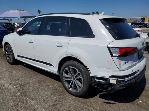WA1ACBF71TD004528 — 2026 Audi Q7, фото 2 с аукциона Copart, Задняя часть