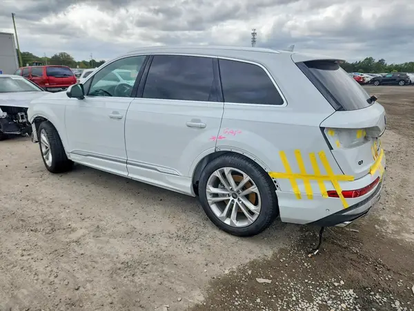WA1LVBF77TD007310 — 2026 Audi Q7, фото 2 с аукциона Copart, Передняя часть