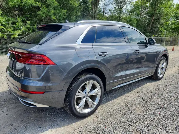 WA1CVAF13KD031124 — 2019 Audi Q8, фото 3 с аукциона Copart 13.10.2026, Мелкие вмятины и царапины