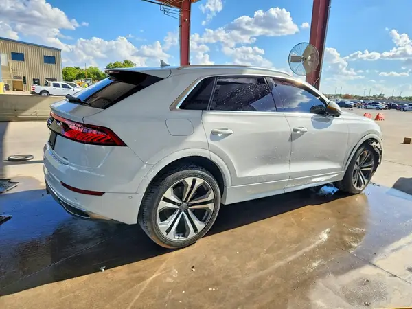 WA1BVAF12KD038755 — 2019 Audi Q8, фото 3 с аукциона Copart 08.10.2026, Передняя часть