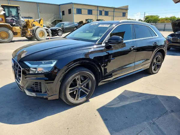 WA1AVAF19KD014951 — 2019 Audi Q8, Мелкие вмятины и царапины (Minor Dent/Scratches), фото до ремонта