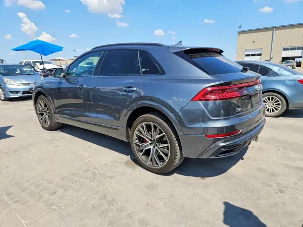 WA1FVAF18LD015631 — 2020 Audi Q8, фото 2 с аукциона Copart 24.09.2026, Мелкие вмятины и царапины