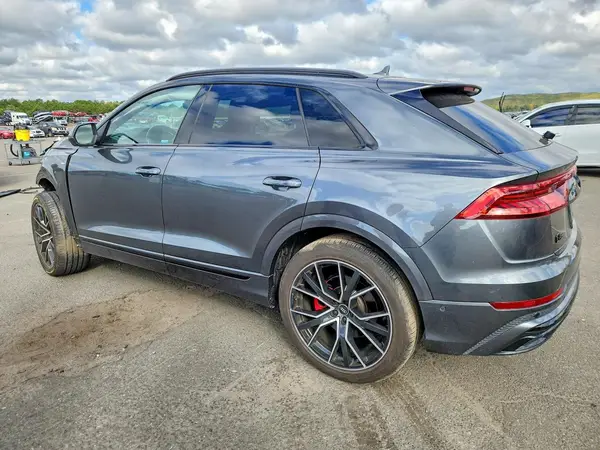 WA1EVAF11MD028069 — 2021 Audi Q8, фото 2 с аукциона Copart 02.10.2026, Передняя часть