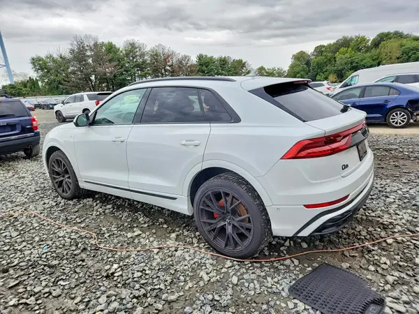 WA1EVBF16PD039241 — 2023 Audi Q8, фото 2 с аукциона Copart, Боковая часть
