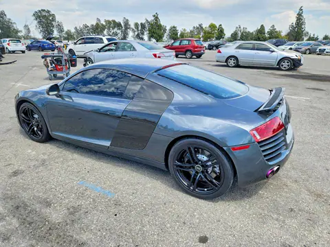 2011 AUDI R8 VIN WUAAUAFG9BN001627 фото 2