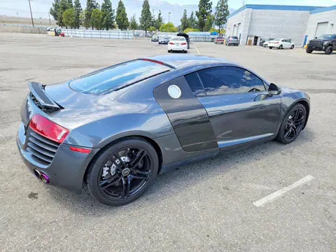 2011 AUDI R8 VIN WUAAUAFG9BN001627 фото 3