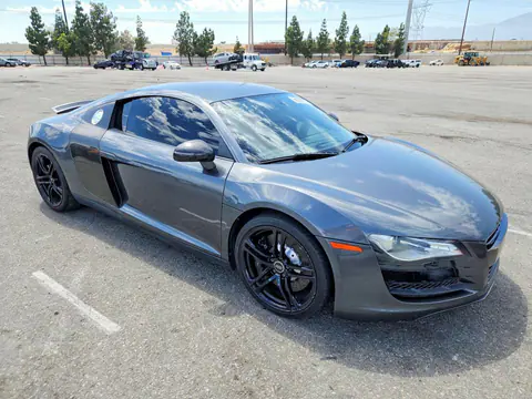 2011 AUDI R8 VIN WUAAUAFG9BN001627 фото 4