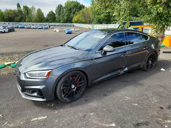 WAUC4CF55JA006925 — 2018 Audi RS5, Боковая часть (Side), фото до ремонта