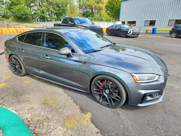 WAUC4CF55JA006925 — 2018 Audi RS5, фото 4 с аукциона Copart, Боковая часть