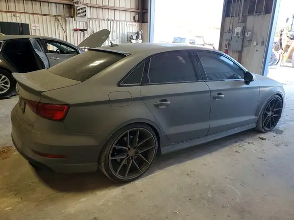WAUB1GFFXH1080288 — 2017 Audi S3, фото 3 с аукциона Copart, Подтопление