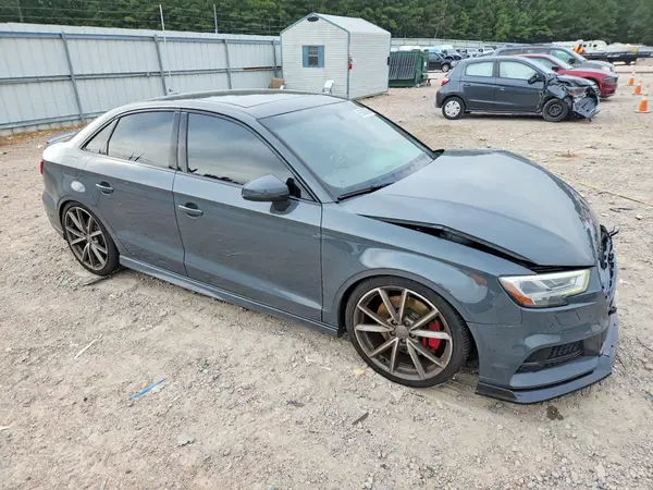 WAUB1GFF0J1021224 — 2018 Audi S3, фото 4 с аукциона Copart, Передняя часть