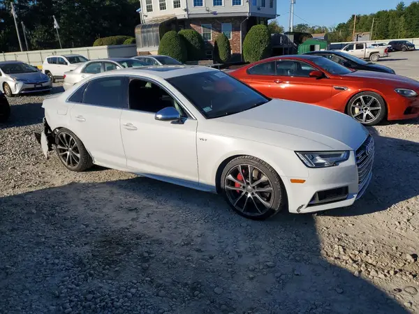 WAUB4AF42JA145529 — 2018 Audi S4, фото 4 с аукциона Copart, Задняя часть