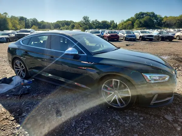 WAUB4CF55JA061094 — 2018 Audi S5, фото 4 с аукциона Copart 28.09.2026, Боковая часть