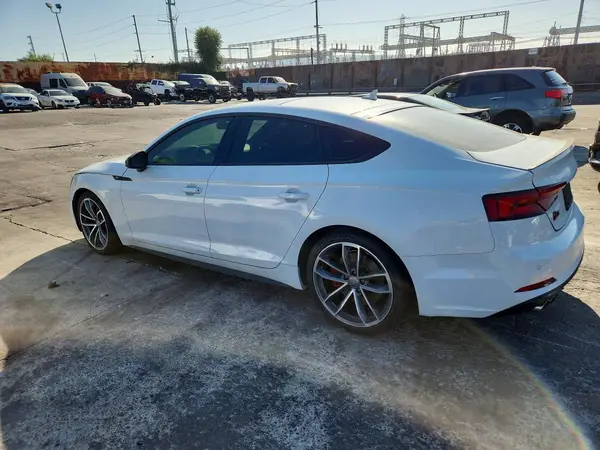 WAUC4CF53JA089691 — 2018 Audi S5, фото 2 с аукциона Copart 14.10.2026, Естественный износ