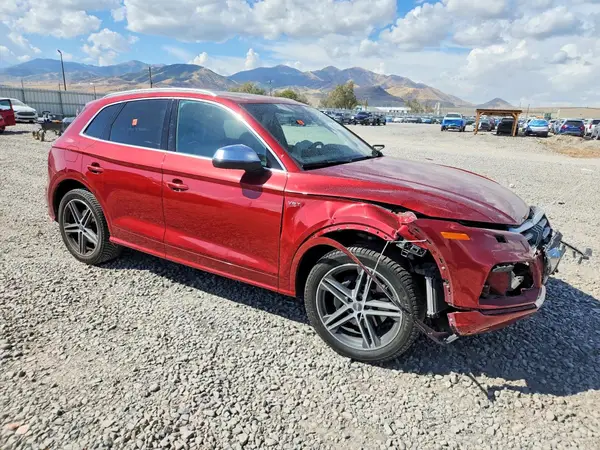 WA1A4BFY1J2152466 — 2018 Audi SQ5, фото 4 с аукциона Copart, Передняя часть