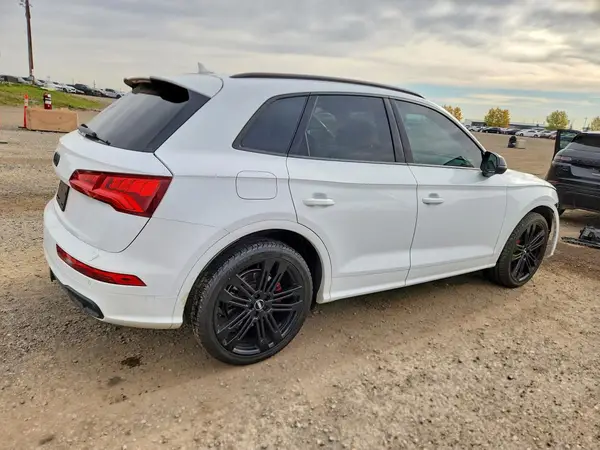 WA1C4AFY9J2078216 — 2018 Audi SQ5, фото 3 с аукциона Copart 29.09.2026, Передняя часть