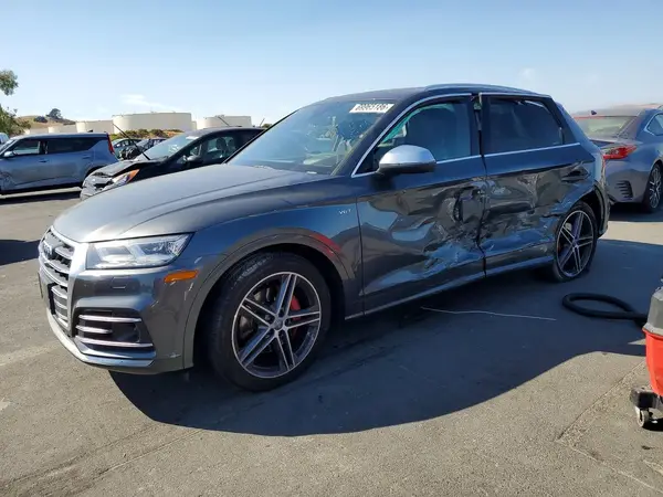 WA1C4AFY8J2112808 — 2018 Audi SQ5, Боковая часть (Side), фото до ремонта