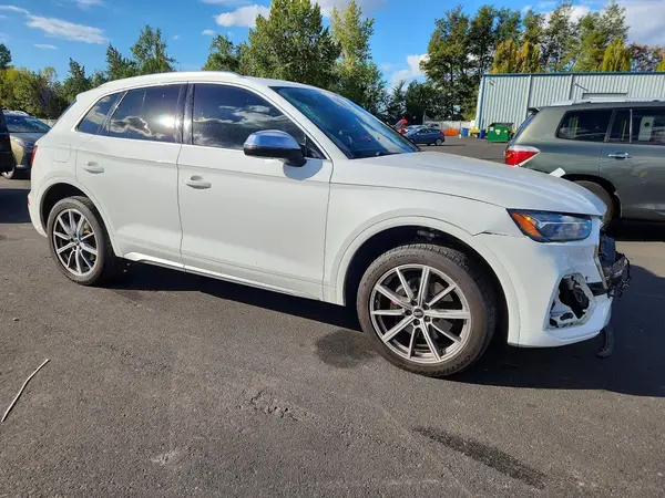 WA1A4AFY2M2008018 — 2021 Audi SQ5, фото 4 с аукциона Copart, Передняя часть