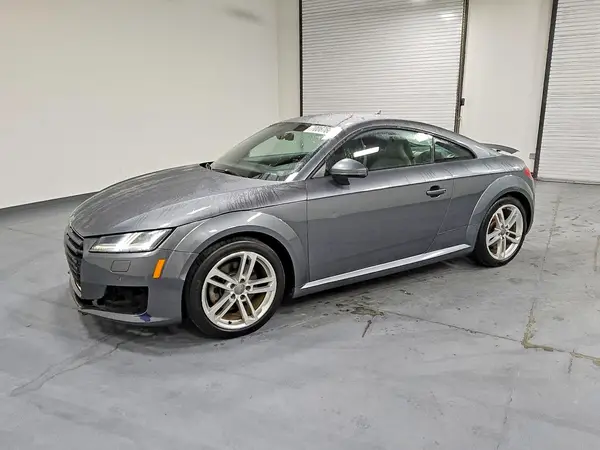 TRUC5AFV8J1014804 — 2018 Audi TT, Передняя часть (Front End), фото до ремонта