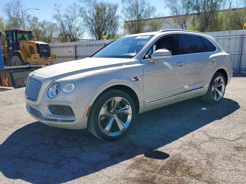 2018 Bentley Bentayga VIN SJAAC2ZV3JC017849 фото 1