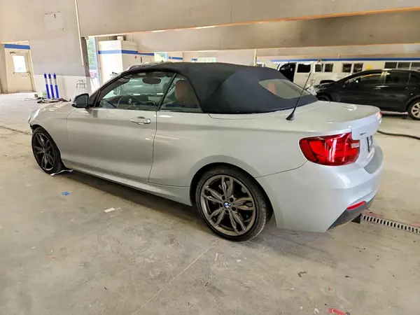 WBA1M5C51GV769257 — 2016 BMW 2ER, фото 2 с аукциона Copart, Передняя часть