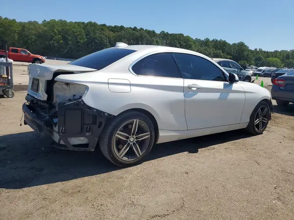 WBA2F9C30HV984179 — 2017 BMW 2ER, фото 3 с аукциона Copart, Передняя часть