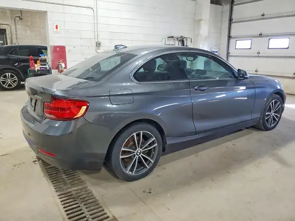 WBA2J3C56JVA52445 — 2018 BMW 2ER, фото 3 с аукциона Copart 13.10.2026, Механические повреждения