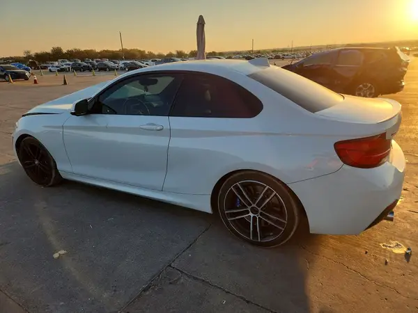WBA2J7C55KVD61106 — 2019 BMW 2ER, фото 2 с аукциона Copart 05.10.2026, Передняя часть