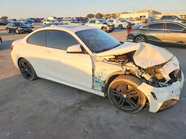 WBA2J7C55KVD61106 — 2019 BMW 2ER, фото 4 с аукциона Copart 05.10.2026, Передняя часть