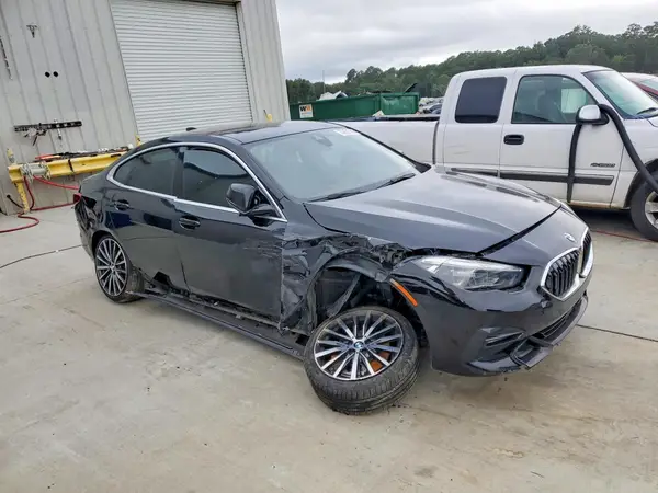 WBA53AK0XM7H82661 — 2021 BMW 2ER, фото 4 с аукциона Copart, Передняя часть