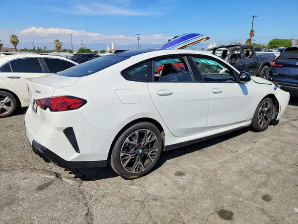2026 BMW 2ER VIN WBA83GG00T7U78680 фото 3