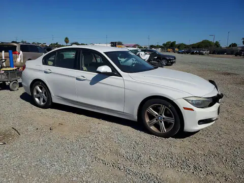 WBA3B1C5XEP680683 — 2014 BMW 320, фото 4 с аукциона Copart 13.10.2026, Передняя часть