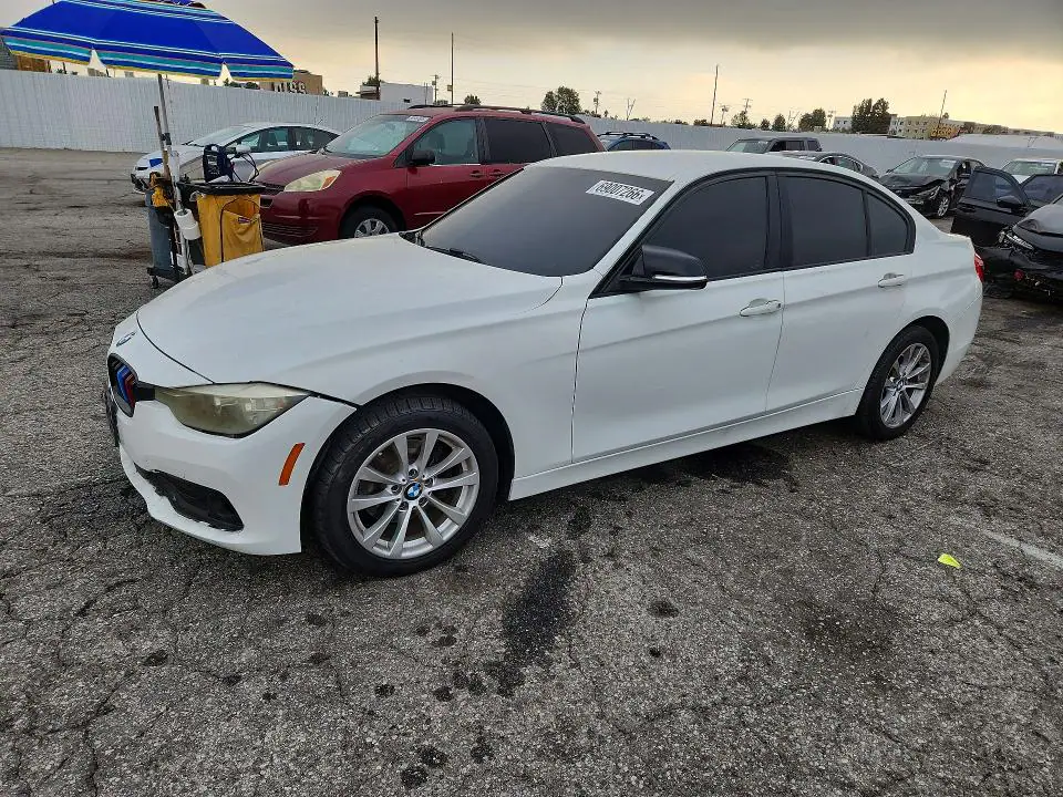 WBA8E1G55GNT33784 BMW 320 2016 — повреждение Ходовая часть, фото до ремонта