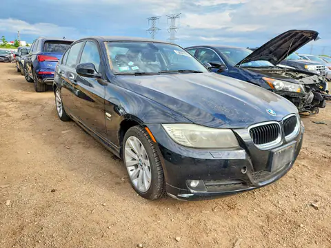 WBAPK7C54BA975037 — 2011 BMW 328, фото 4 с аукциона Copart 06.10.2026, Естественный износ